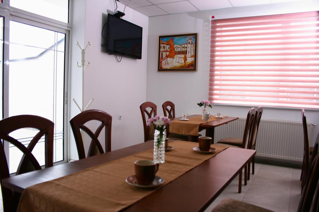 בלאגובגראד Motel Monza מראה חיצוני תמונה